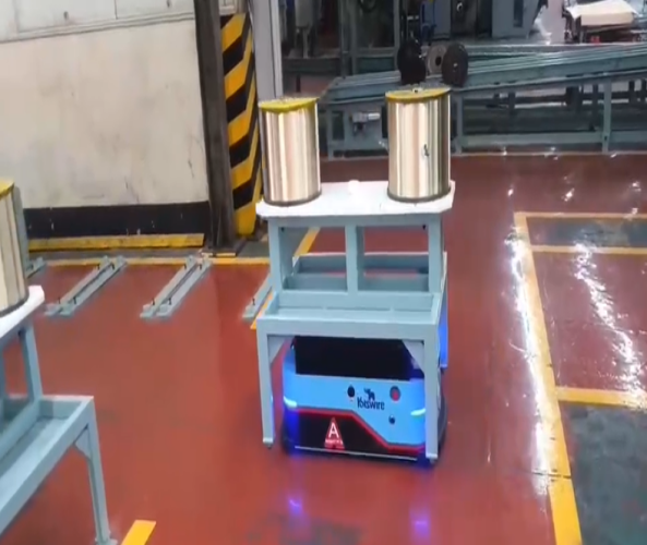 潛伏舉升式SLAM激光導(dǎo)航AGV應(yīng)用